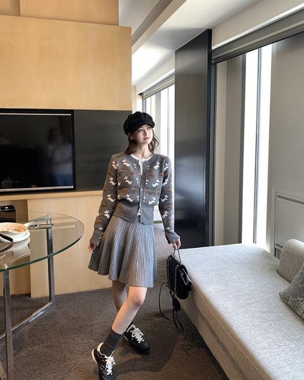 狗狗派對 早秋甜美動物設計感提花開衫-2色 狗狗派對 早秋甜美動物設計感提花開衫-2色