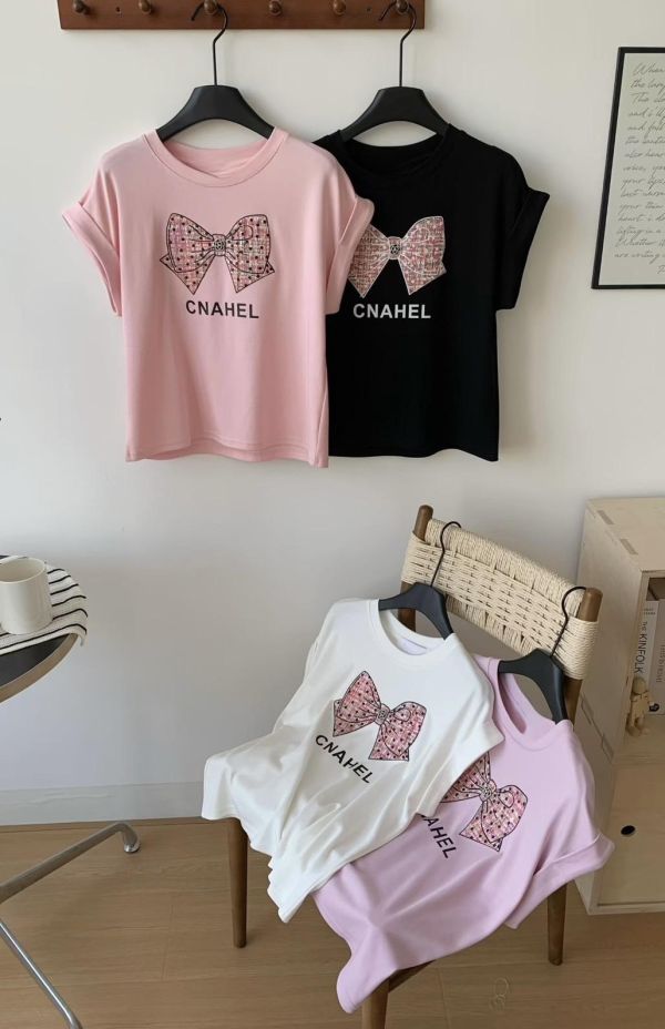 小香風 蝴蝶結花呢貼布T恤-4色 小香風 蝴蝶結花呢貼布T恤-4色