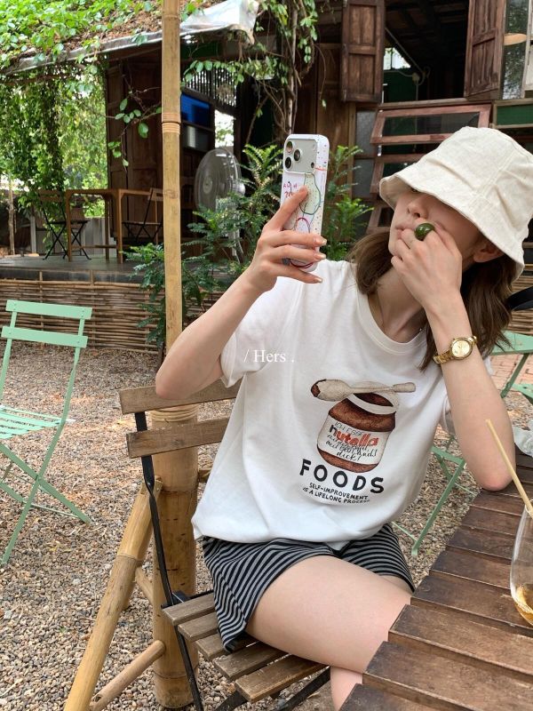 巧克力罐印花質感上衣-3色 巧克力罐印花質感上衣-3色