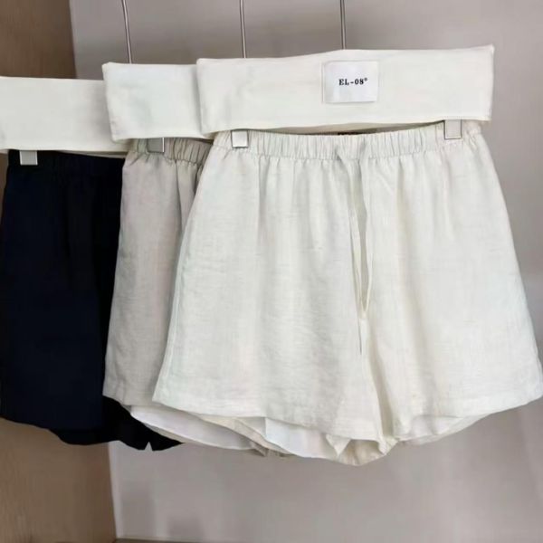 極簡老錢風 肌理感透氣不挑人穿寬鬆短褲-4色 極簡老錢風 肌理感透氣不挑人穿寬鬆短褲-4色