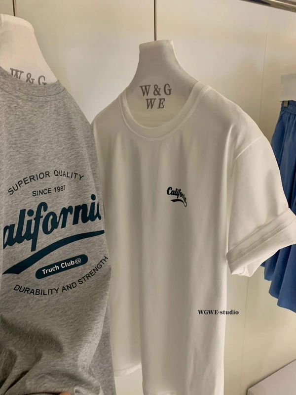 前後英文字母印花T恤-2色 前後英文字母印花T恤-2色