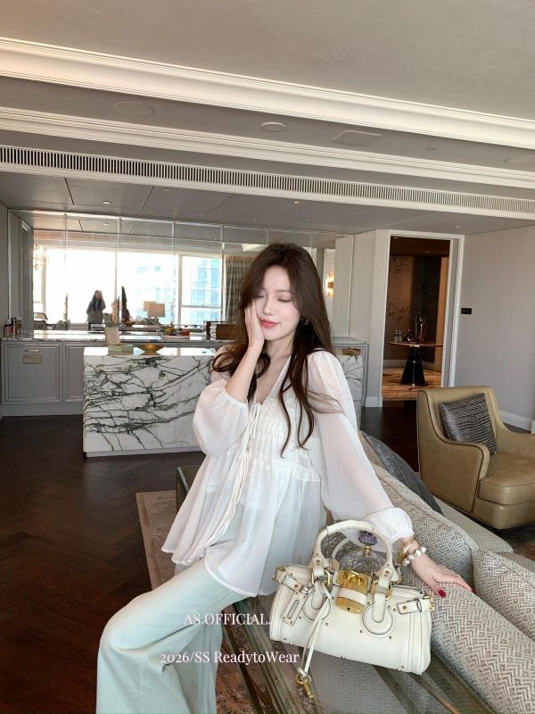 韓系褶皺領V繫帶+小背心兩件套-3色 韓系褶皺領V繫帶+小背心兩件套-3色