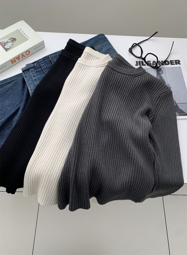 休閒坑條圓領保暖打底衫-4色 休閒坑條圓領保暖打底衫-4色