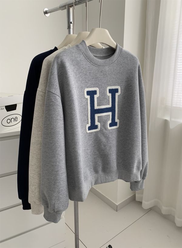 毛巾繡美式復古鬆弛感減齡上衣-3色 毛巾繡美式復古鬆弛感減齡上衣-3色