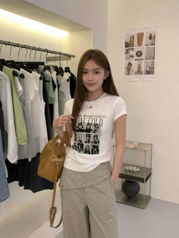 夏日美式人物頭像修身顯瘦短T-2色 夏日美式人物頭像修身顯瘦短T-2色