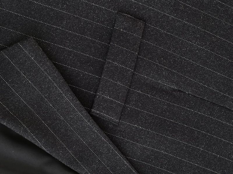 質感在線極簡風背後刺繡條紋西外 質感在線極簡風背後刺繡條紋西外