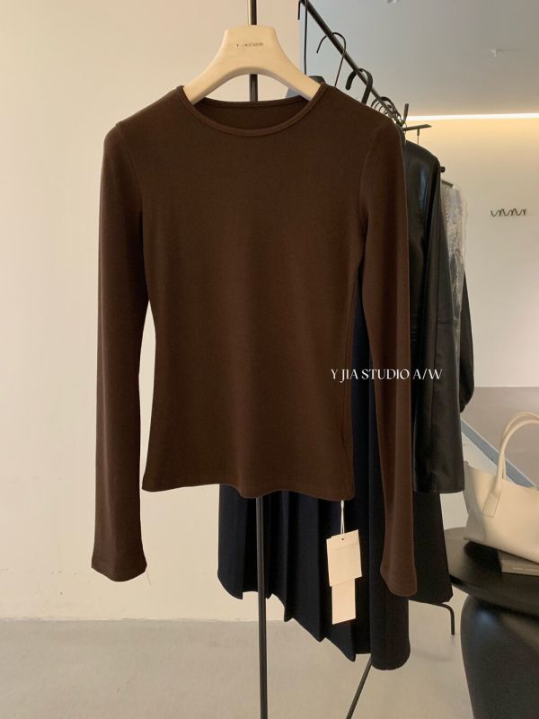 極簡風基礎款磨毛彈力修身打底上衣-6色 極簡風基礎款磨毛彈力修身打底上衣-6色