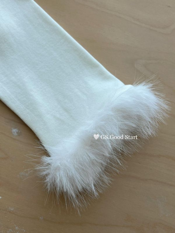 溫柔風氣質鴕鳥毛拼接加厚半高領打底衫 溫柔風氣質鴕鳥毛拼接加厚半高領打底衫