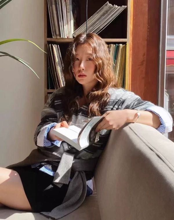 Korea 超美撞色條紋POLO領條紋毛衣-3色 Korea 超美撞色條紋POLO領條紋毛衣-3色