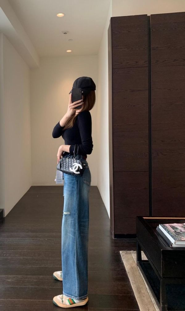 時尚破洞！美式設計感高腰直筒牛仔褲-2色 時尚破洞！美式設計感高腰直筒牛仔褲-2色