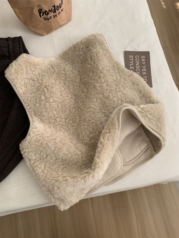 羊羔毛疊穿柔軟不掉毛溫柔保暖背心 羊羔毛疊穿柔軟不掉毛溫柔保暖背心