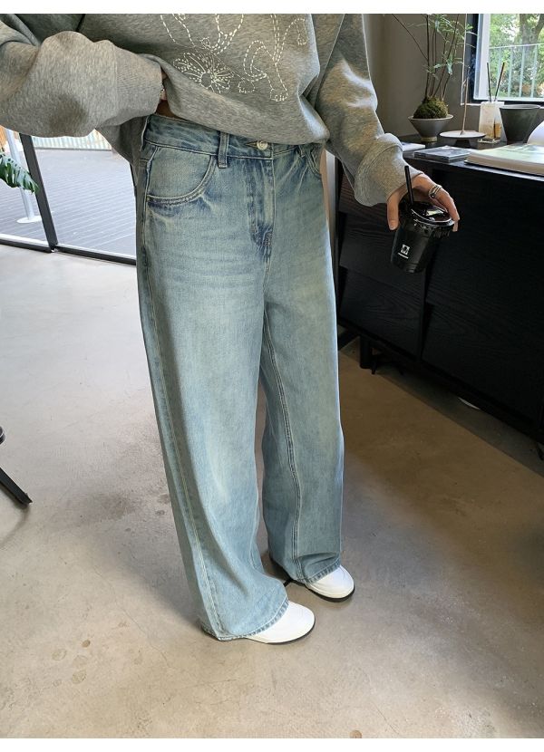 重工水洗口袋刺繡高腰直筒牛仔休閒長褲 重工水洗口袋刺繡高腰直筒牛仔休閒長褲