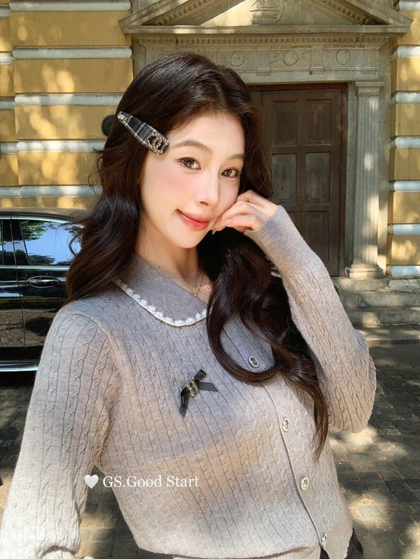 法式復古氣質麻花針織衫（配別針）-3色 法式復古氣質麻花針織衫（配別針）-3色