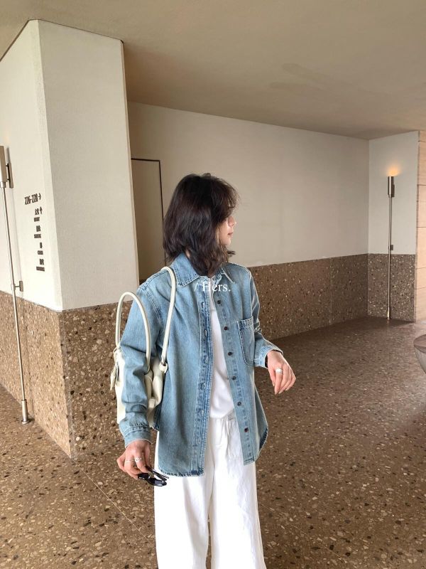 超好看刷色～休閒復古水洗正肩牛仔襯衫 超好看刷色～休閒復古水洗正肩牛仔襯衫