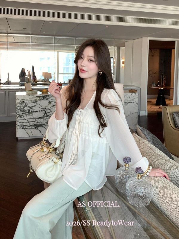 韓系褶皺領V繫帶+小背心兩件套-3色 韓系褶皺領V繫帶+小背心兩件套-3色