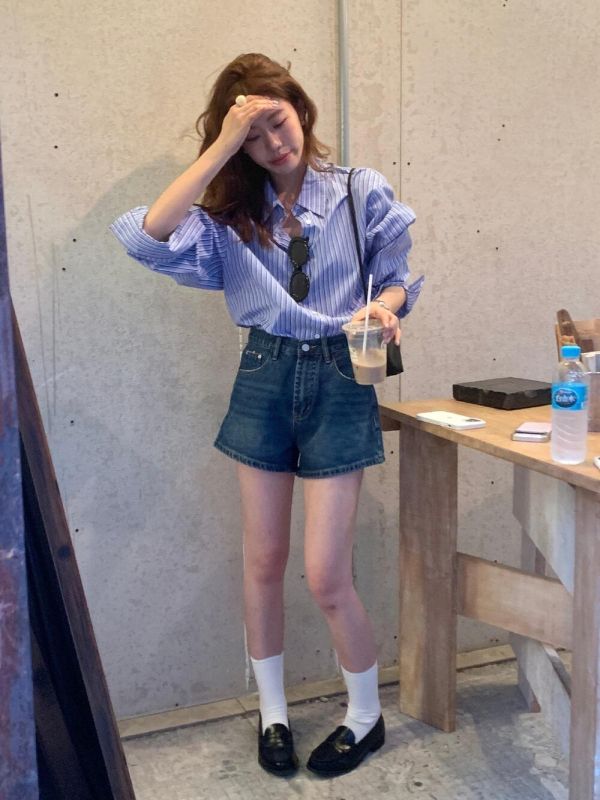 做舊工藝洗水牛仔高腰牛仔褲 做舊工藝洗水牛仔高腰牛仔褲