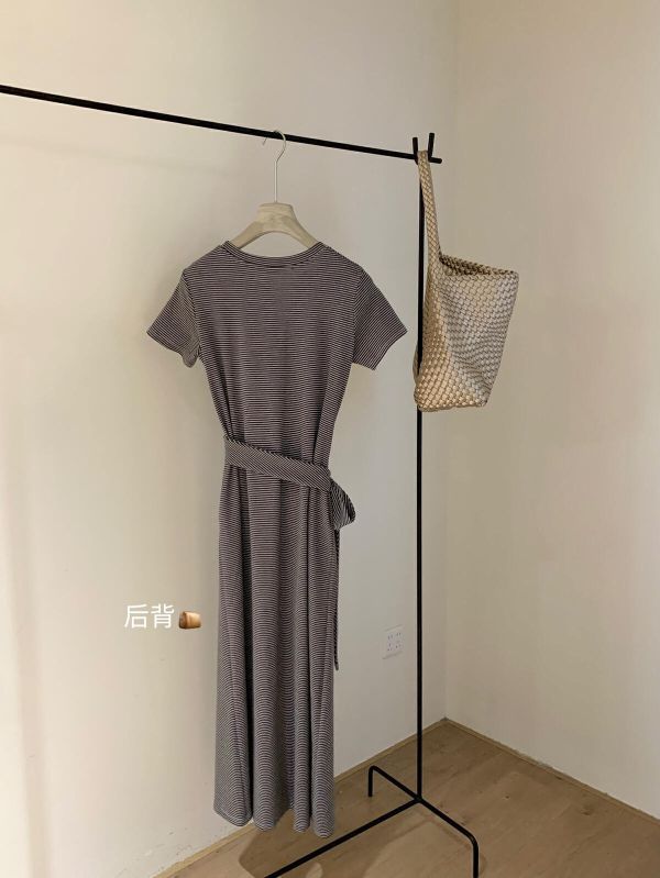 條紋收腰顯瘦法式A字長裙-2色 條紋收腰顯瘦法式A字長裙-2色