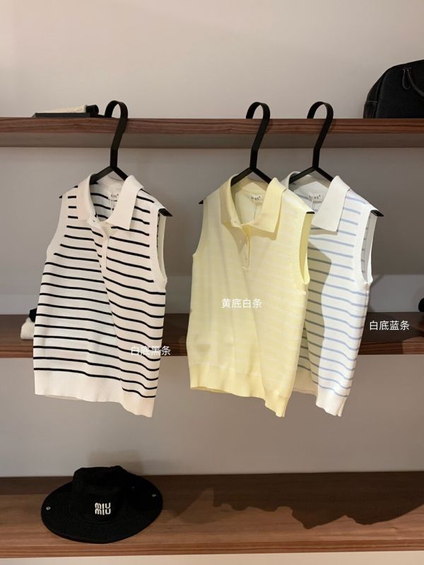 法式經典百搭條紋polo領針織背心-3色 法式經典百搭條紋polo領針織背心-3色