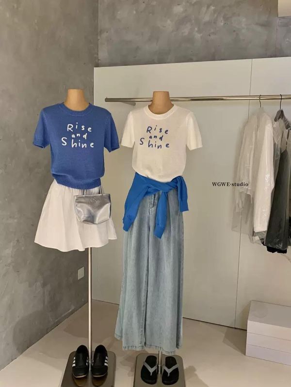 韓系撞色字母刺繡針織上衣-2色 韓系撞色字母刺繡針織上衣-2色