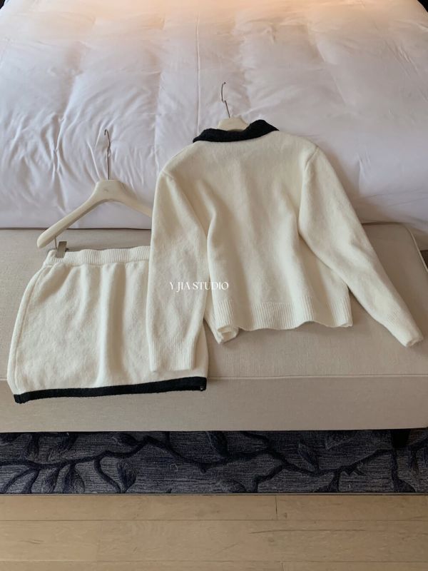 法式小香風撞色翻領針織開衫+高腰半身裙-2色 法式小香風撞色翻領針織開衫+高腰半身裙-2色