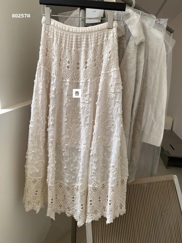 法式復古氣質重工提花鏤空蕾絲裙 法式復古氣質重工提花鏤空蕾絲裙
