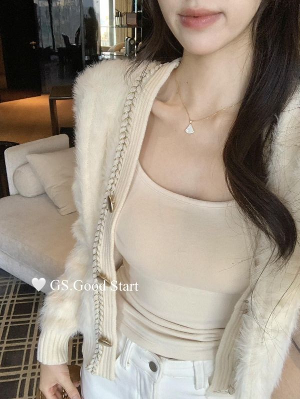 法式溫柔氣質仿水貂絨開衫保暖毛衣-2色 法式溫柔氣質仿水貂絨開衫保暖毛衣-2色