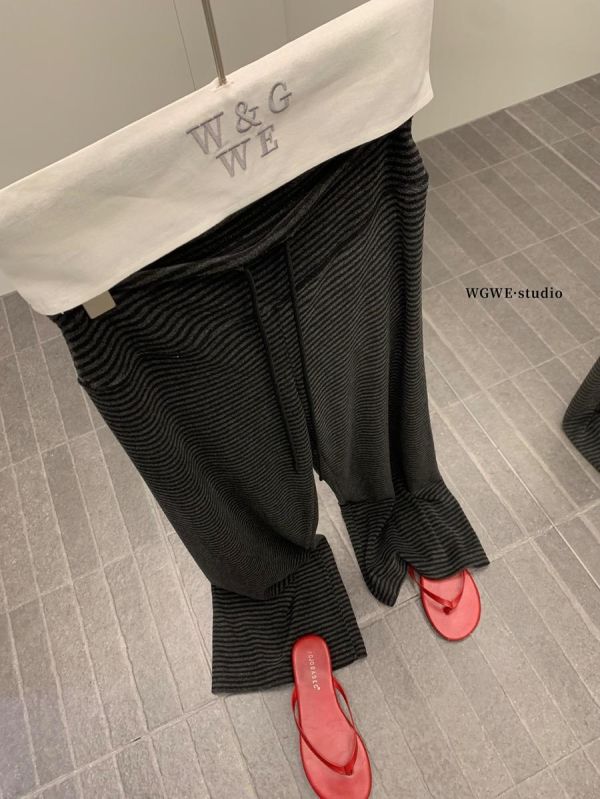 慵懶鬆弛感復古條紋垂感休閒褲-2色 慵懶鬆弛感復古條紋垂感休閒褲-2色