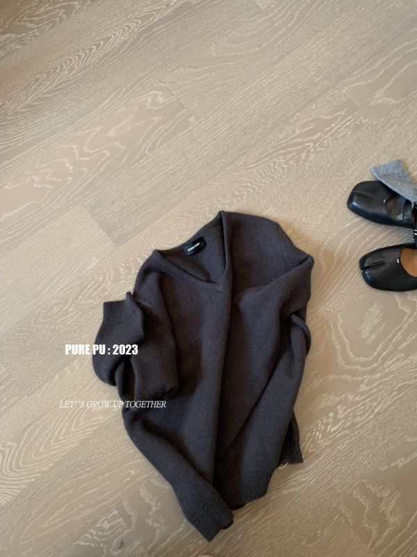 顯瘦溫柔浣熊絨高品質V領毛衣-3色 顯瘦溫柔浣熊絨高品質V領毛衣-3色