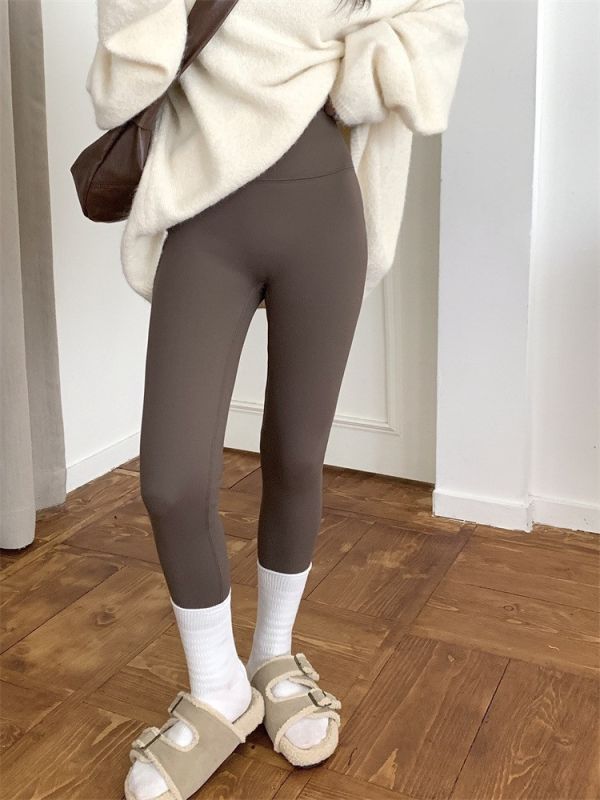 溫暖內裏奶油兔絨九分瑜伽褲-3色 溫暖內裏奶油兔絨九分瑜伽褲-3色