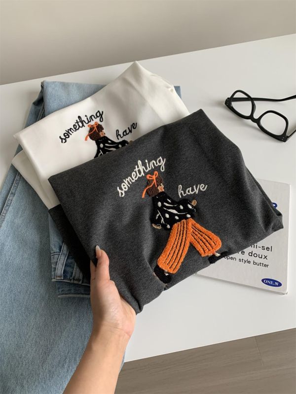 小女孩立體刺繡棉質減齡舒適T-2色 小女孩立體刺繡棉質減齡舒適T-2色