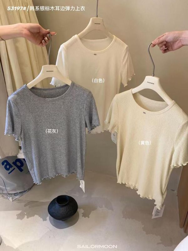 簡約百搭木耳邊針織薄款上衣-3色 簡約百搭木耳邊針織上衣-3色