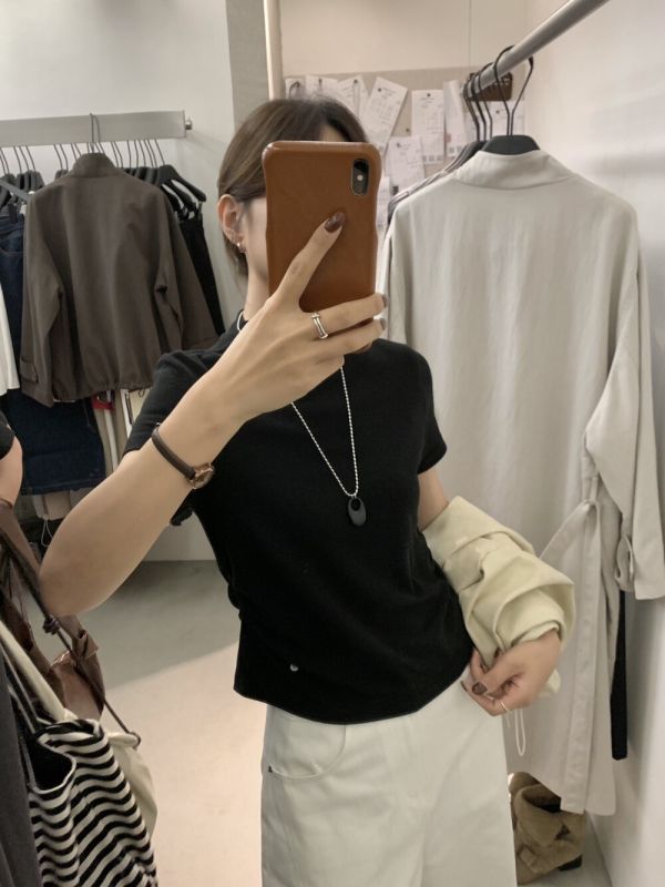 極簡風磨毛收腰抽摺百搭半高領T恤-6色 極簡風磨毛收腰抽摺百搭半高領T恤-6色