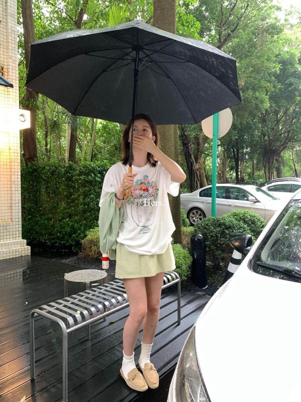 韓系花卉卡通印花寬鬆上衣 韓系花卉卡通印花寬鬆上衣