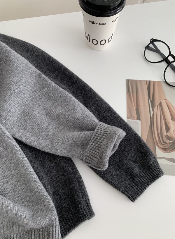 韓系字母刺繡鬆弛感圓領針織毛衣-2色 韓系字母刺繡鬆弛感圓領針織毛衣-2色