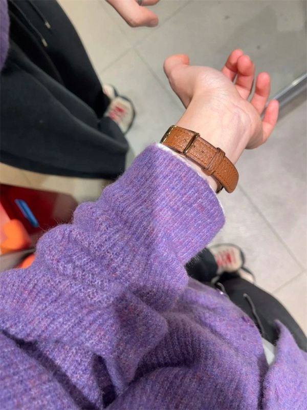 藍色顯白羊毛開衫百搭氣質針織上衣-4色 藍色顯白羊毛開衫百搭氣質針織上衣-4色