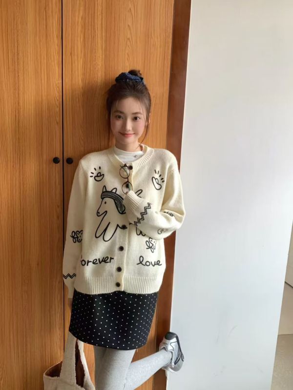 馬上有錢花立體提花針織外套毛衣-3色 馬上有錢花立體提花針織外套毛衣-3色