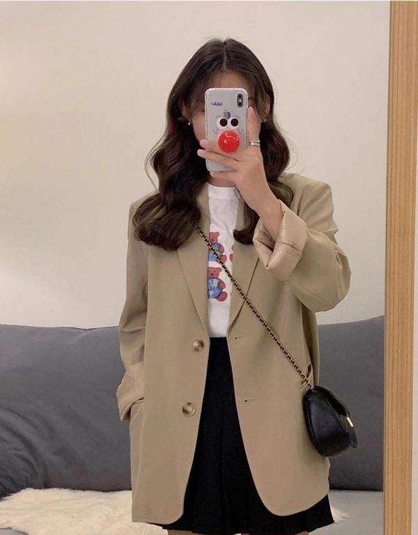 自帶挺度 薄款氣質休閒小西服-3色 自帶挺度 薄款氣質休閒小西服-3色