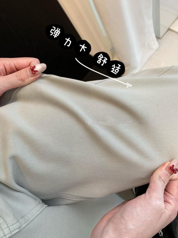 高級摩卡灰～舒適四面彈直筒高腰牛仔褲 高級摩卡灰～舒適四面彈直筒高腰牛仔褲