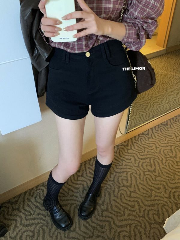 好搭好比例設計感金扣顯瘦牛仔褲-2色 好搭好比例設計感金扣顯瘦牛仔褲-2色
