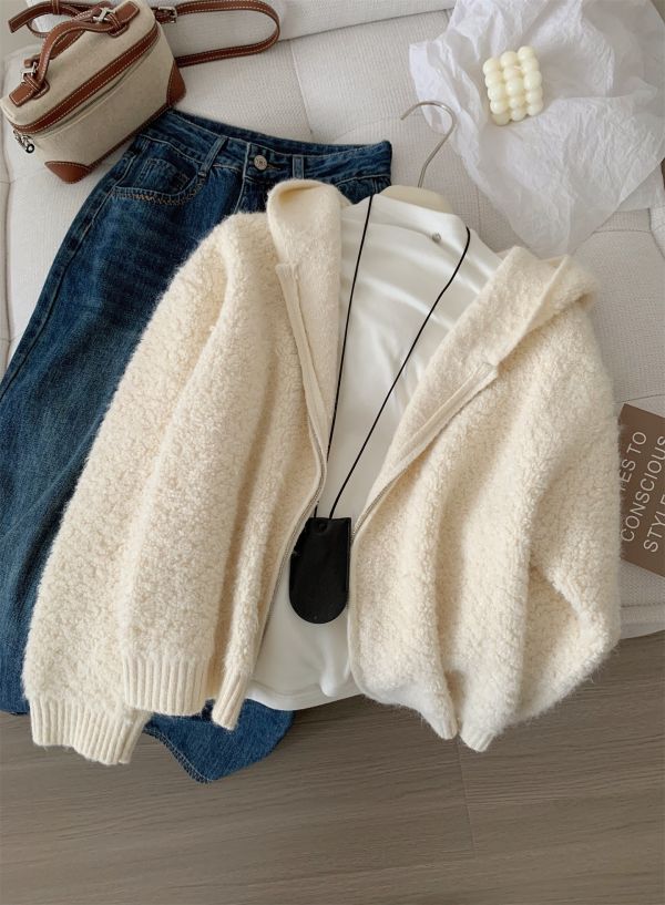 溫柔米白色羊毛圈圈紗連帽鬆弛感針織外套 溫柔米白色羊毛圈圈紗連帽鬆弛感針織外套