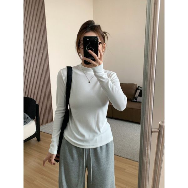 溫暖顯瘦磨毛慕斯絨小立領百搭T-6色 溫暖顯瘦磨毛慕斯絨小立領百搭T-6色