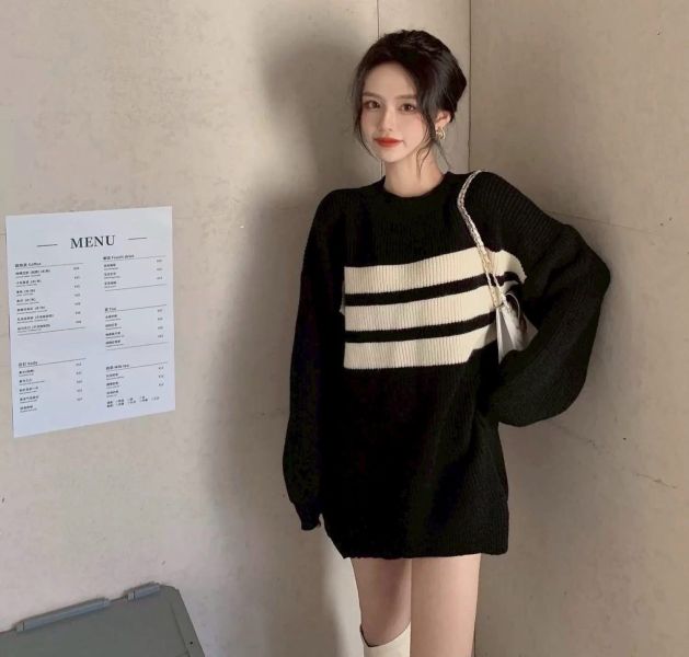 條紋撞色長版針織上衣-3色 條紋撞色長版針織上衣-3色