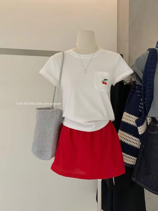 小櫻桃口袋正肩棉tee-2色 小櫻桃口袋正肩棉tee-2色