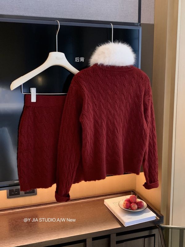 法式名媛風針織毛衣+包臀短裙套裝-4色 法式名媛風針織毛衣+包臀短裙套裝-4色