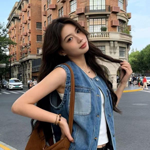 牛仔口袋設計短版背心 牛仔口袋設計短版背心