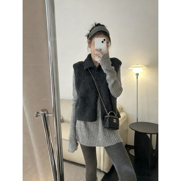 簡約百搭翻領韓系背心-3色 簡約百搭翻領韓系背心-3色