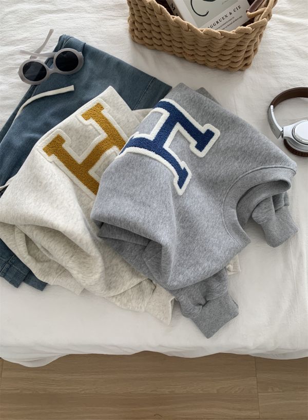 毛巾繡美式復古鬆弛感減齡上衣-3色 毛巾繡美式復古鬆弛感減齡上衣-3色