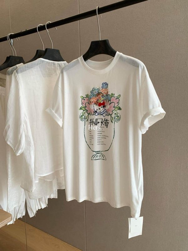 韓系花卉卡通印花寬鬆上衣 韓系花卉卡通印花寬鬆上衣