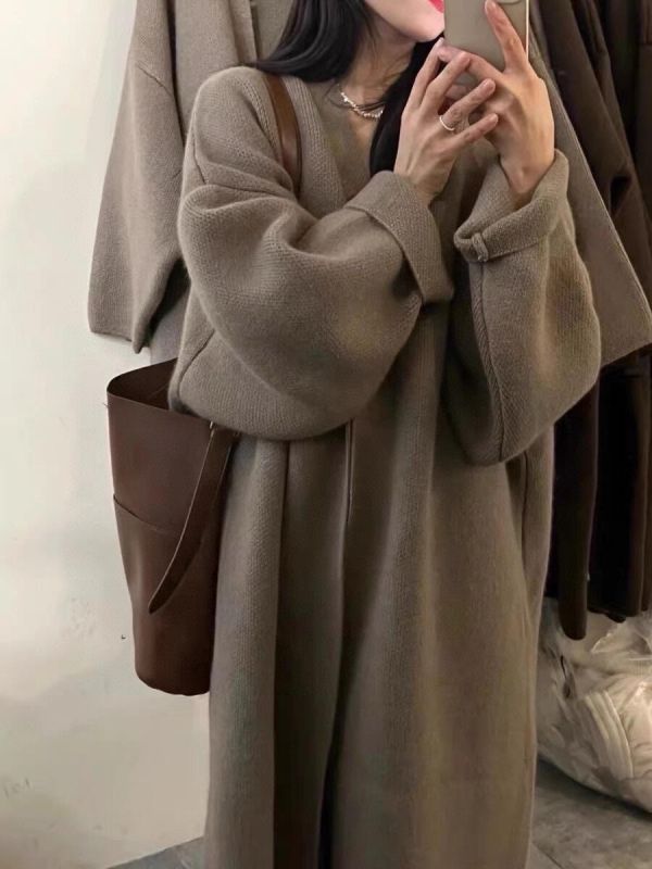 簡約風柔軟百搭寬鬆顯瘦長版針織開衫-4色 簡約風柔軟百搭寬鬆顯瘦長版針織開衫-4色