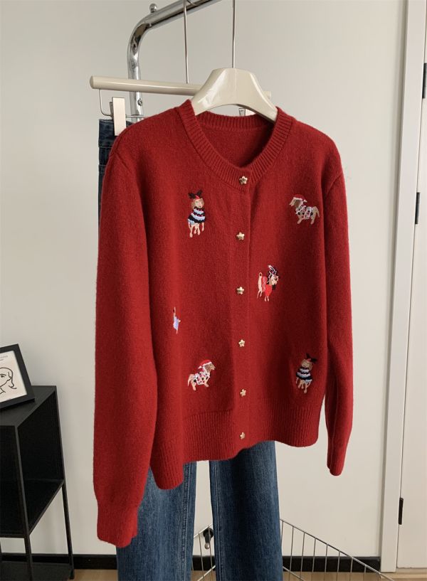 聖誕氛圍感小狗刺繡設計感五角星扣毛衣外套 聖誕氛圍感小狗刺繡設計感五角星扣毛衣外套